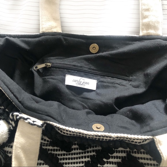 Carly Jean Los Angeles CJLA Marley Woven Tote Bag - Picture 3 of 13